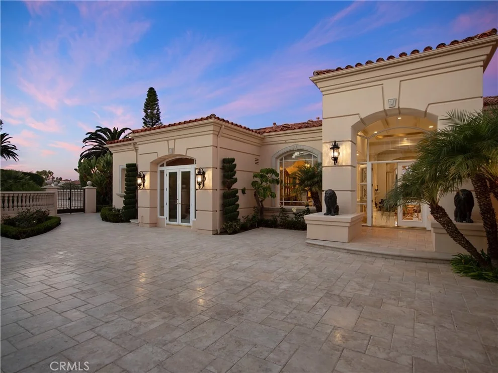 Unit for sale at 2 Kingsport Drive, Newport Coast, CA 92657