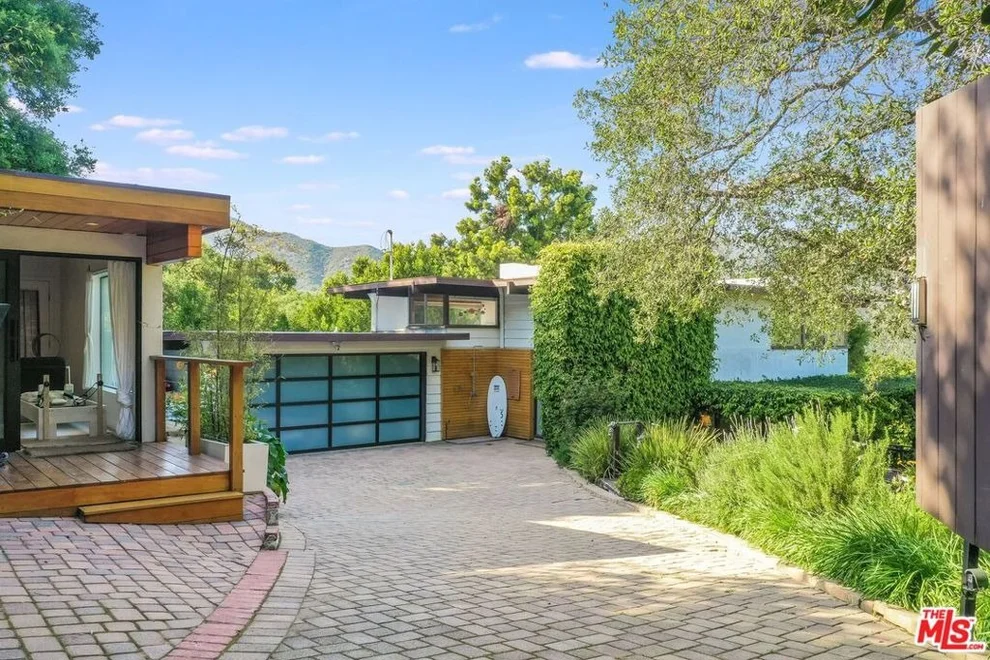Unit for sale at 26237 Fairside Road, Malibu, CA 90265