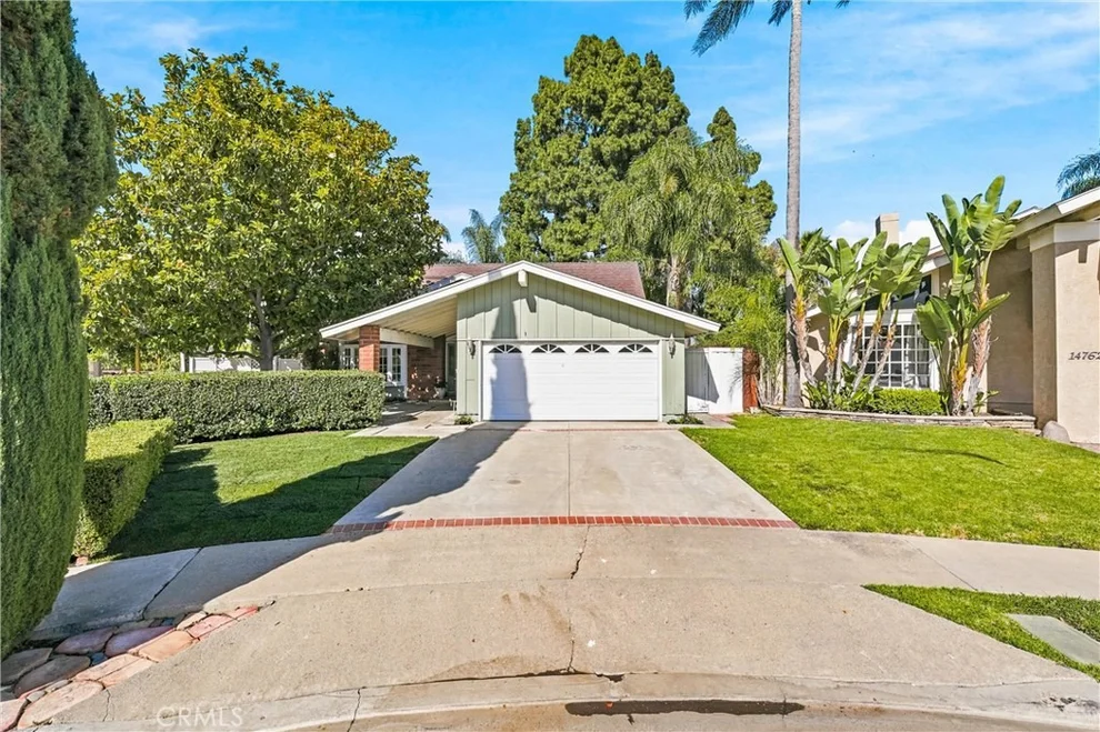 Unit for sale at 14752 Branbury, Tustin, CA 92780