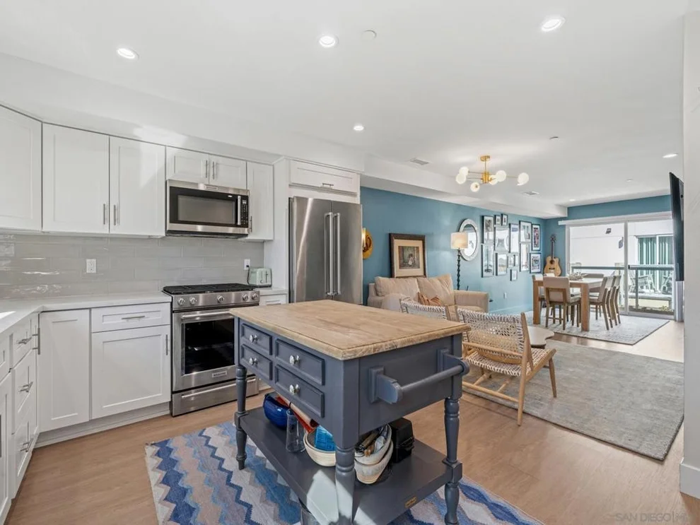 Unit for sale at 1952 Hornblend St, San Diego, CA 92109
