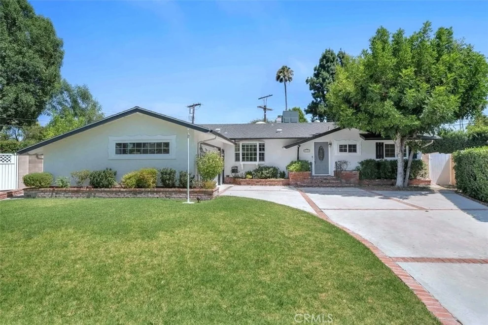 Unit for sale at 16504 Hiawatha Street, Granada Hills, CA 91344
