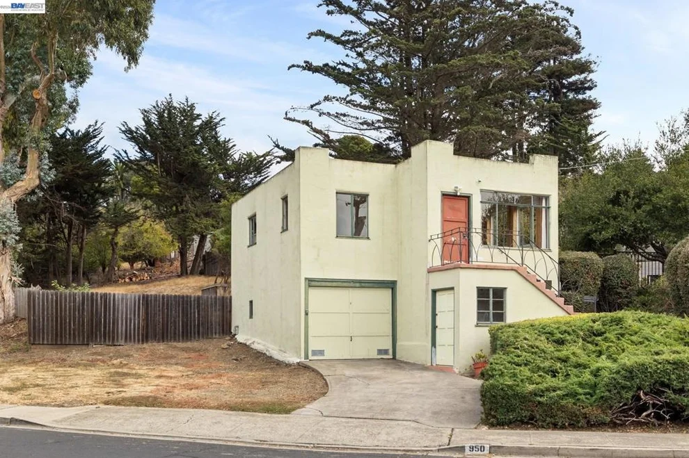 Unit for sale at 950 AVIS DR, El Cerrito, CA 94530