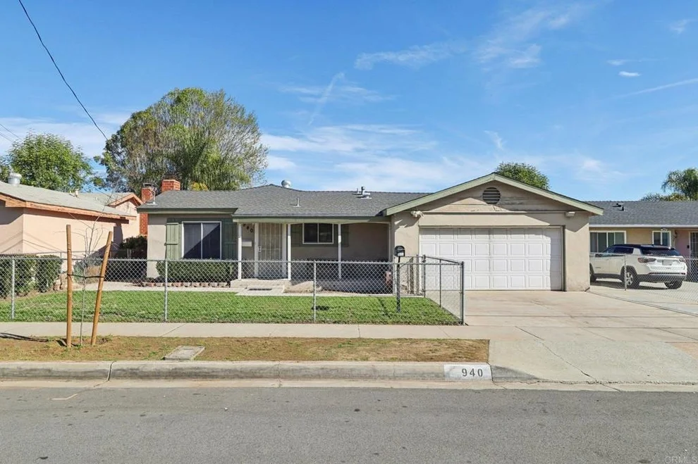 Unit for sale at 940 Daisy Street, Escondido, CA 92027