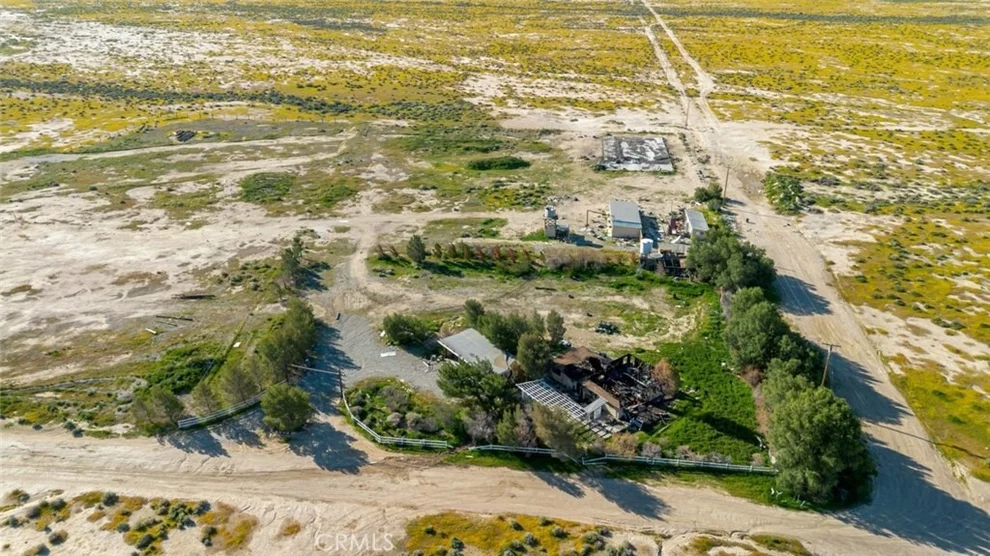 Unit for sale at 3353 W Avenue C, Lancaster, CA 93536
