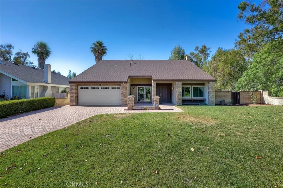 Unit for sale at 30096 Via Velez, Temecula, CA 92592
