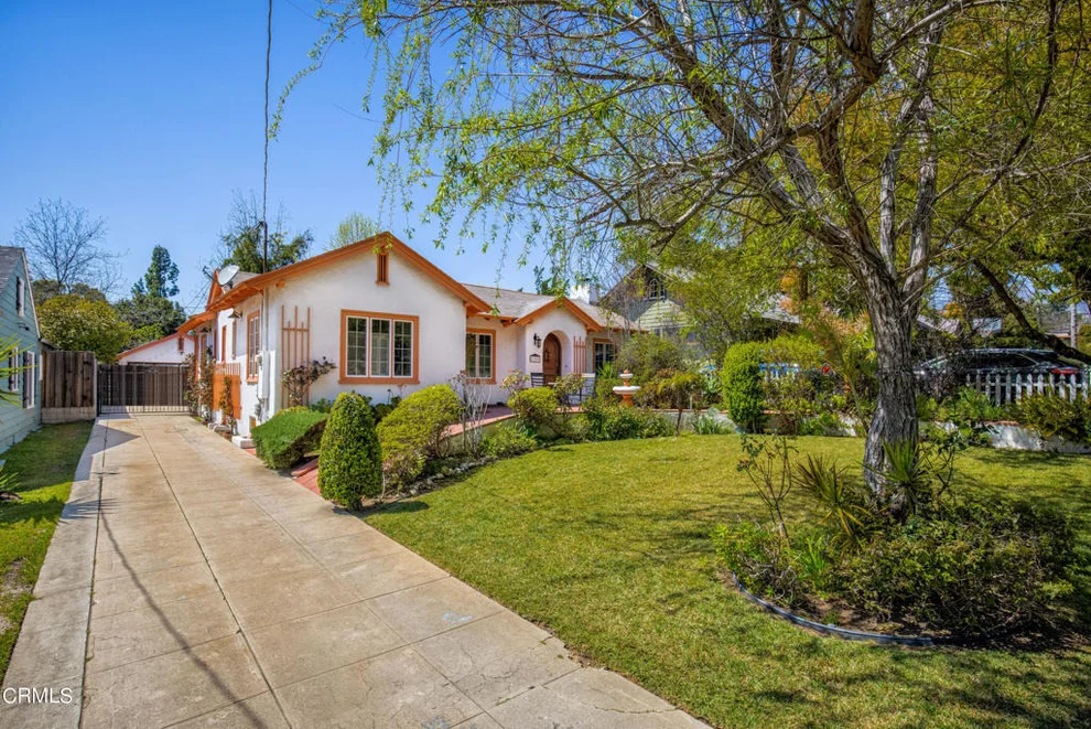 Unit for sale at 1159 N Chester Avenue, Pasadena, CA 91104