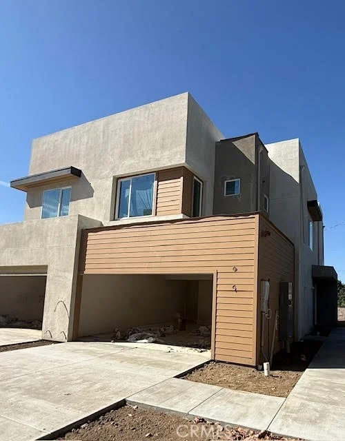 Unit for sale at 4009 Valley Oak Lane, El Monte, CA 91733