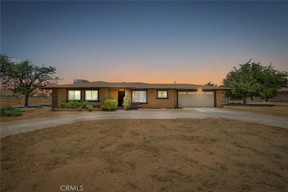 Unit for sale at 15420 Apache, Apple Valley, CA 92307