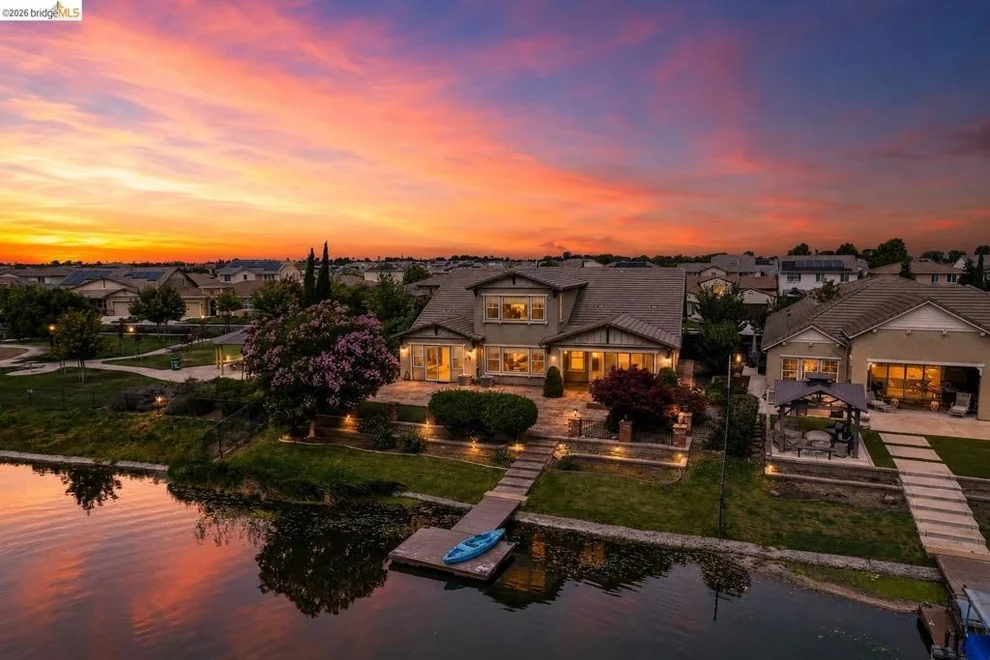 Unit for sale at 2683 Manresa Shore Lane, Oakley, CA 94561-3550