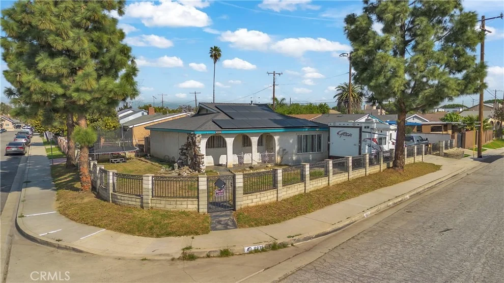Unit for sale at 8835 Las Posas, Pico Rivera, CA 90660