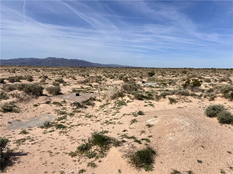 Unit for sale at 34998 Bon View Road, Newberry Springs, CA 92365