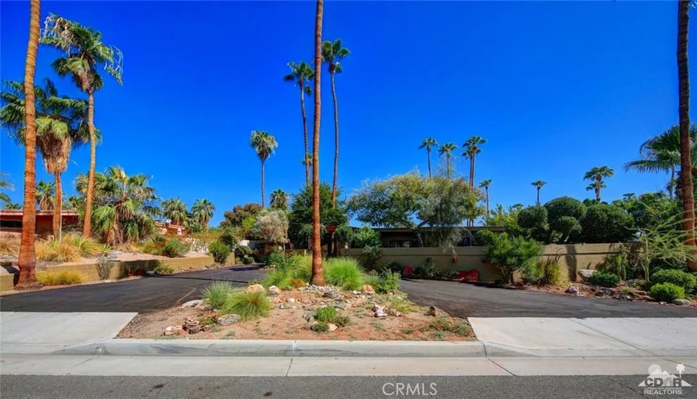 Unit for sale at 73620 Buckboard, Palm Desert, CA 92260