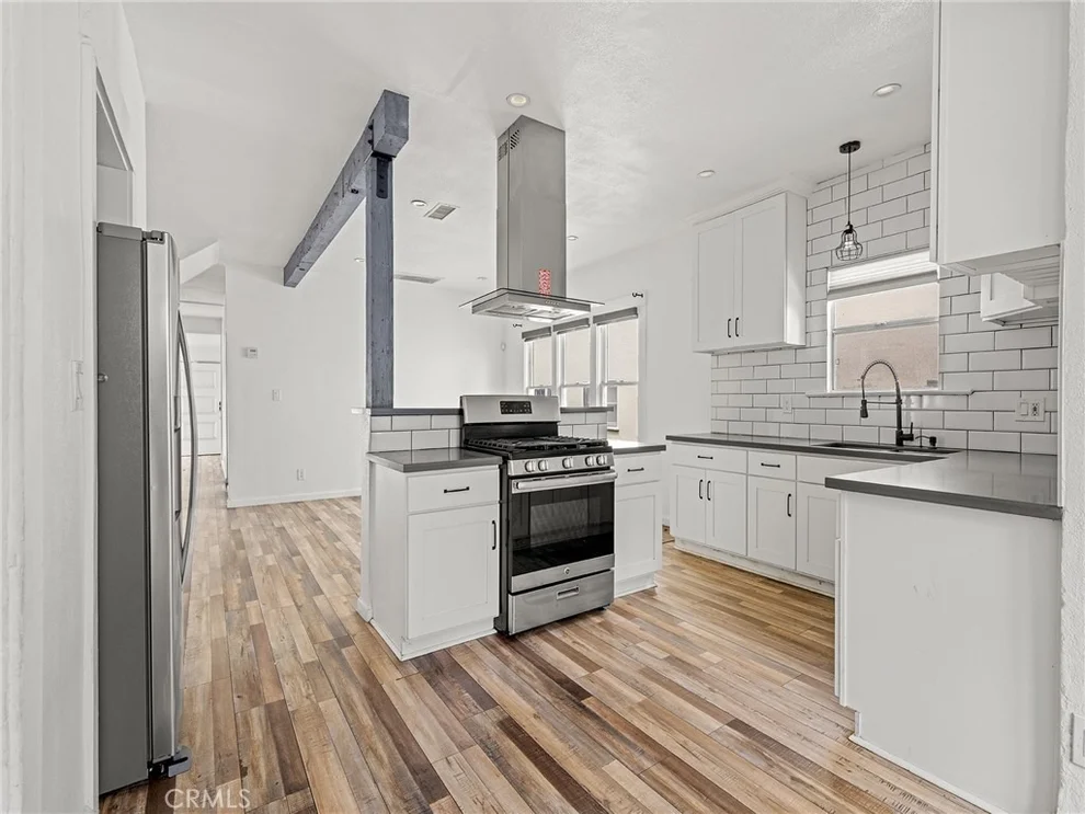Unit for sale at 757 N Loma Vista, Long Beach, CA 90813
