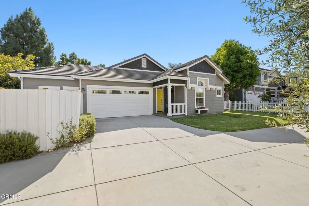 Unit for sale at 795 Livingston Avenue, Ventura, CA 93003