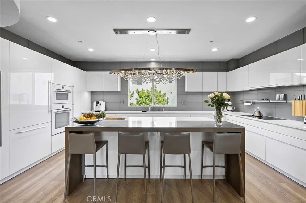 Unit for sale at 745 Beacon, Irvine, CA 92618