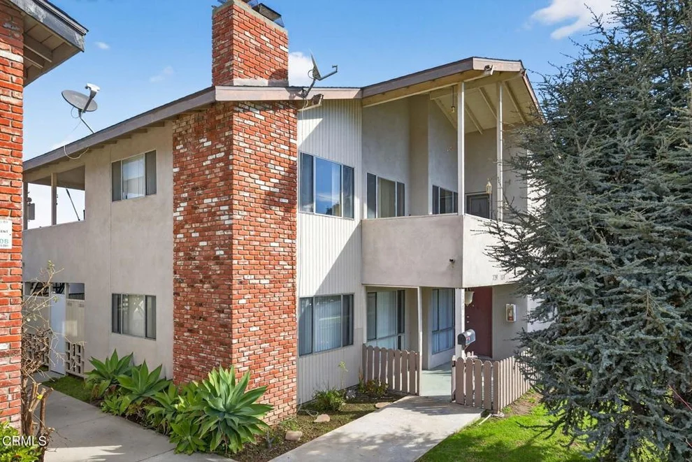 Unit for sale at 729 Ivywood Drive, Oxnard, CA 93030