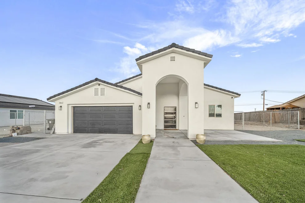 Unit for sale at 2860 Vista Avenue, Thermal, CA 92274