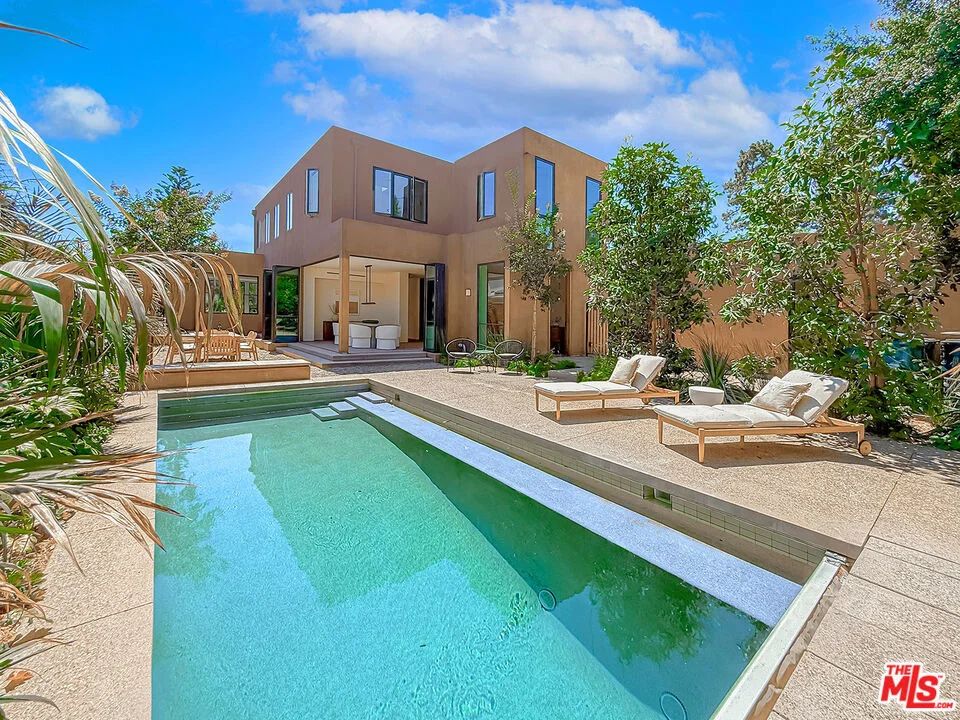 Unit for sale at 421 19th Street, Santa Monica, CA 90402