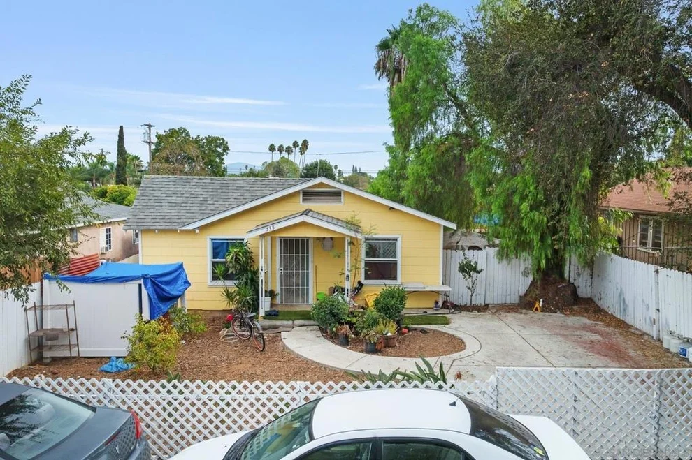 Unit for sale at 735 W 6Th, Escondido, CA 92025