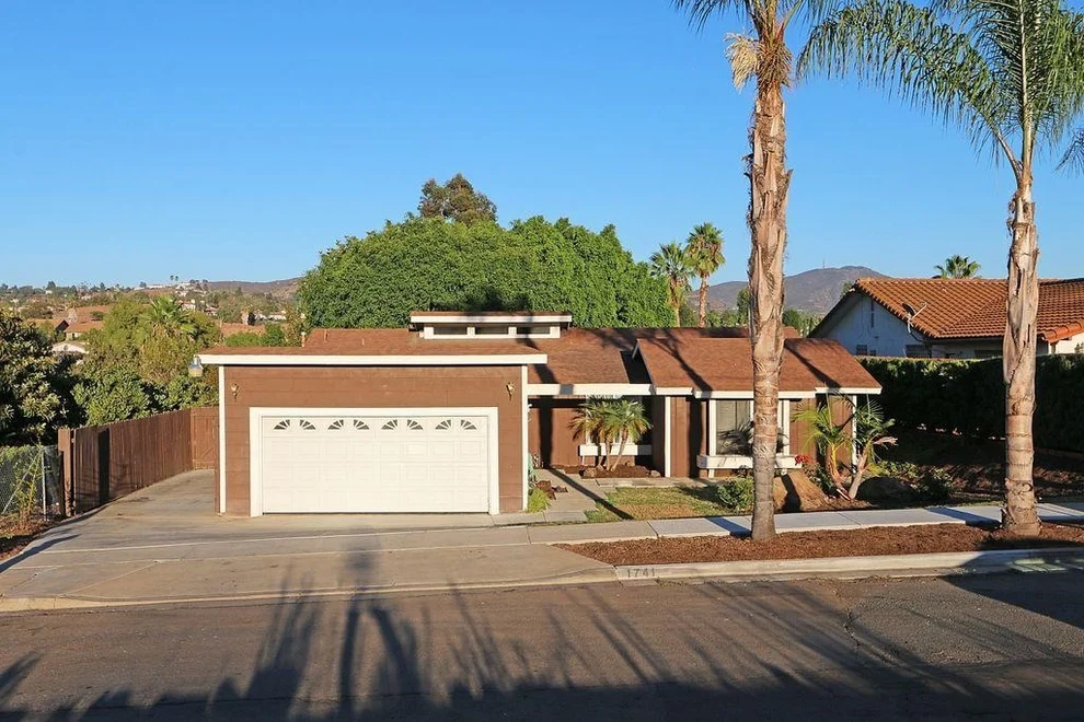 Unit for sale at 1741 Anza Ave, Vista, CA 92084