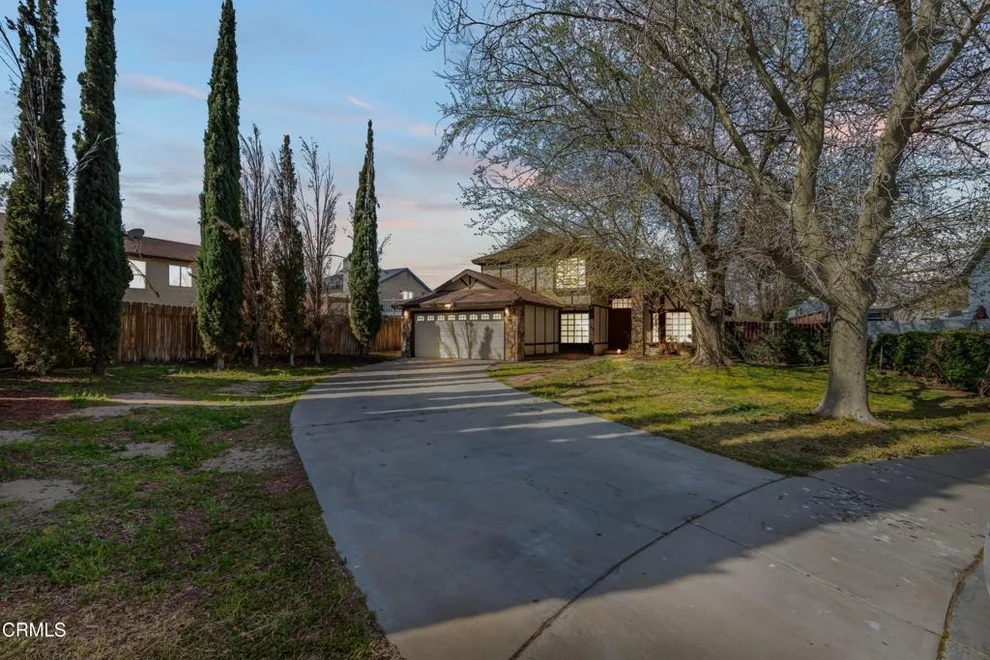 Unit for sale at 43415 Emilia Lane, Lancaster, CA 93535