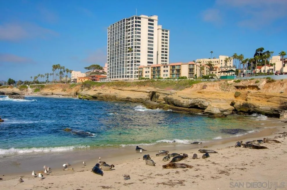Unit for sale at 939 Coast BLVD, La Jolla, CA 92037