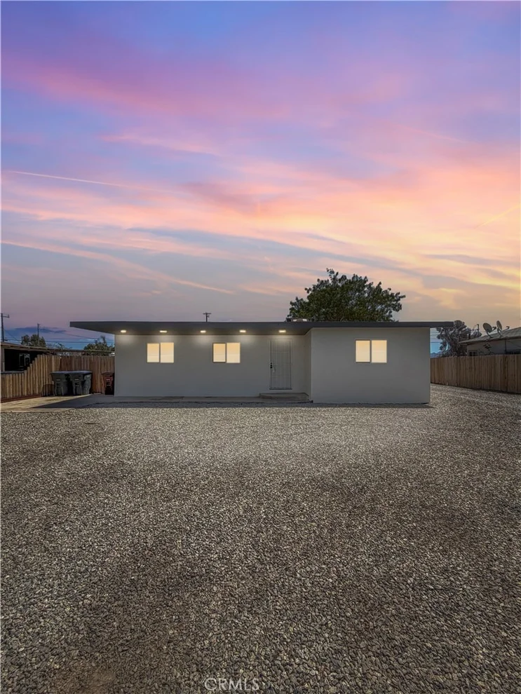 Unit for sale at 184 N Acacia, Blythe, CA 92225