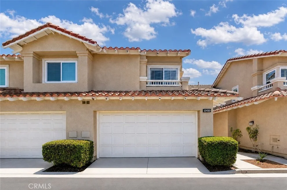 Unit for sale at 13410 Via Alicante, Tustin, CA 92782