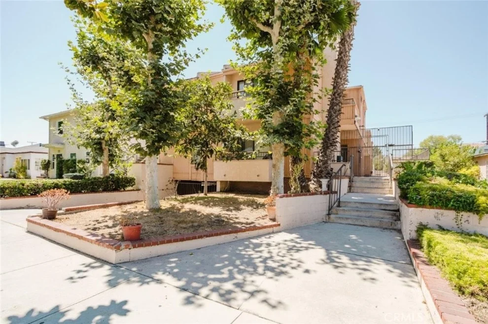 Unit for sale at 608 Hawthorne Street, Glendale, CA 91204