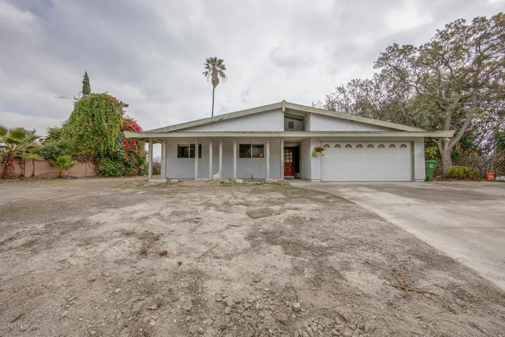 Unit for sale at 838 Yorkshire Avenue, Thousand Oaks, CA 91320