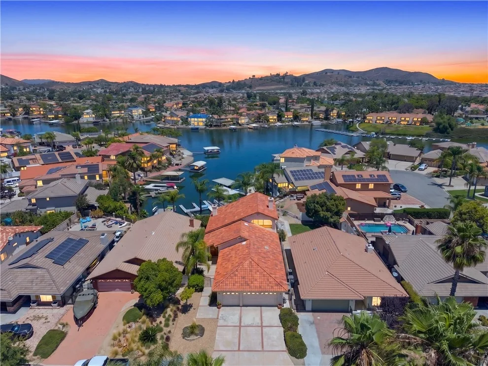 Unit for sale at 24140 Cruise Circle, Canyon Lake, CA 92587