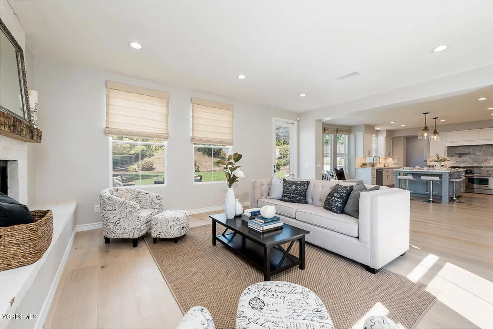 Unit for sale at 1079 Via Carillo, Newbury Park, CA 91320