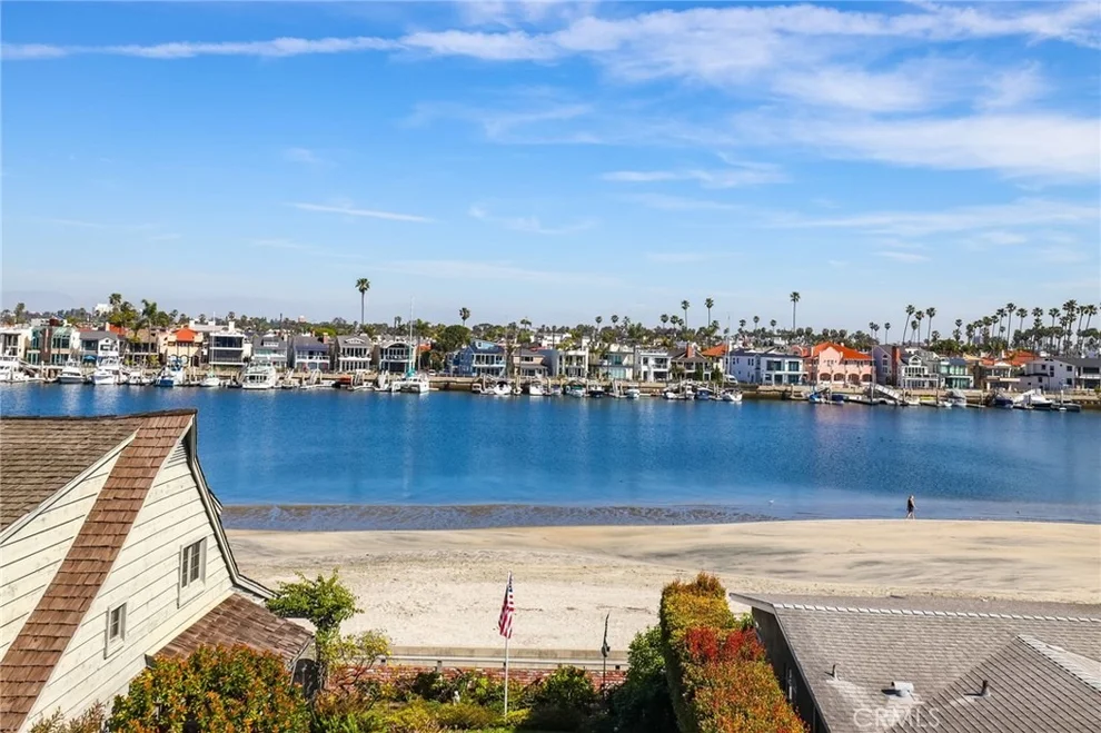 Unit for sale at 64 59th Place, Long Beach, CA 90803