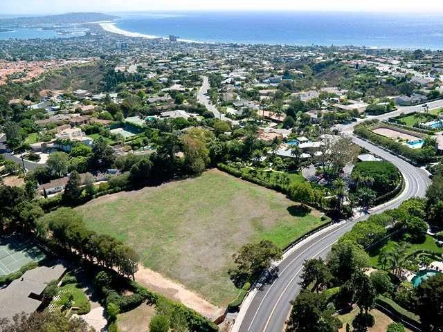 Unit for sale at 6015 La Jolla Scenic Dr S, La Jolla, CA 92037