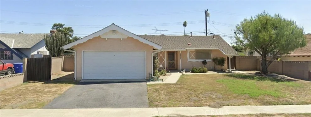 Unit for sale at 11352 Cherry, Los Alamitos, CA 90720