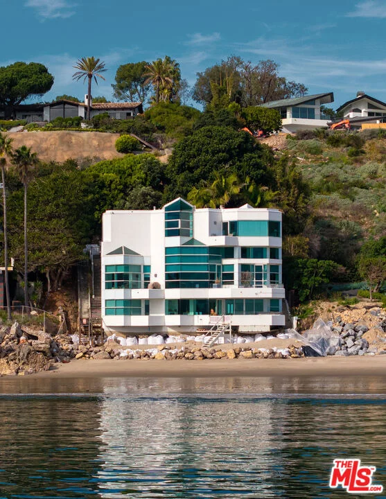 Unit for sale at 27960 Sea Lane Drive, Malibu, CA 90265