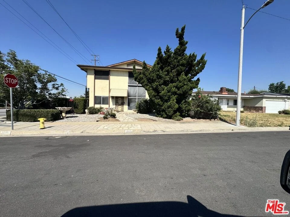 Unit for sale at 4801 Birchland Place, Temple City, CA 91780