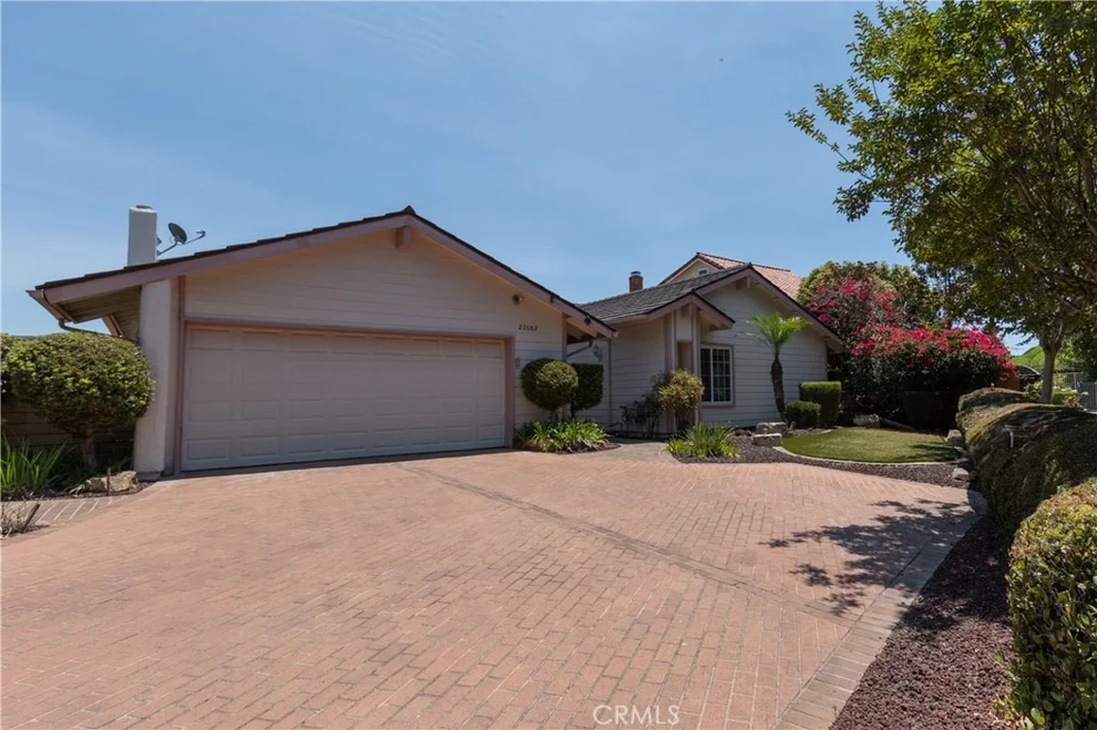 Unit for sale at 22682 Ledana, Mission Viejo, CA 92691