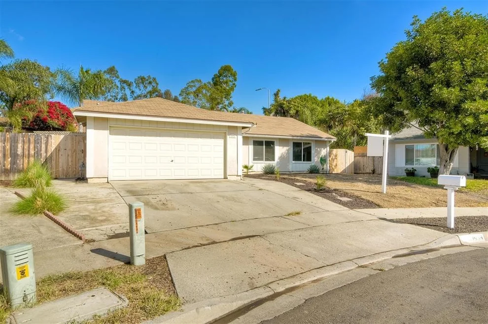 Unit for sale at 1839 Debra Ln, Vista, CA 92084