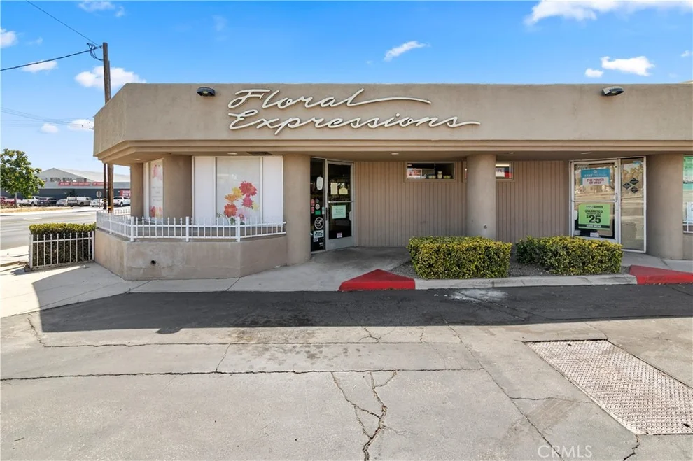 Unit for sale at 210 W Florida Avenue, Hemet, CA 92543