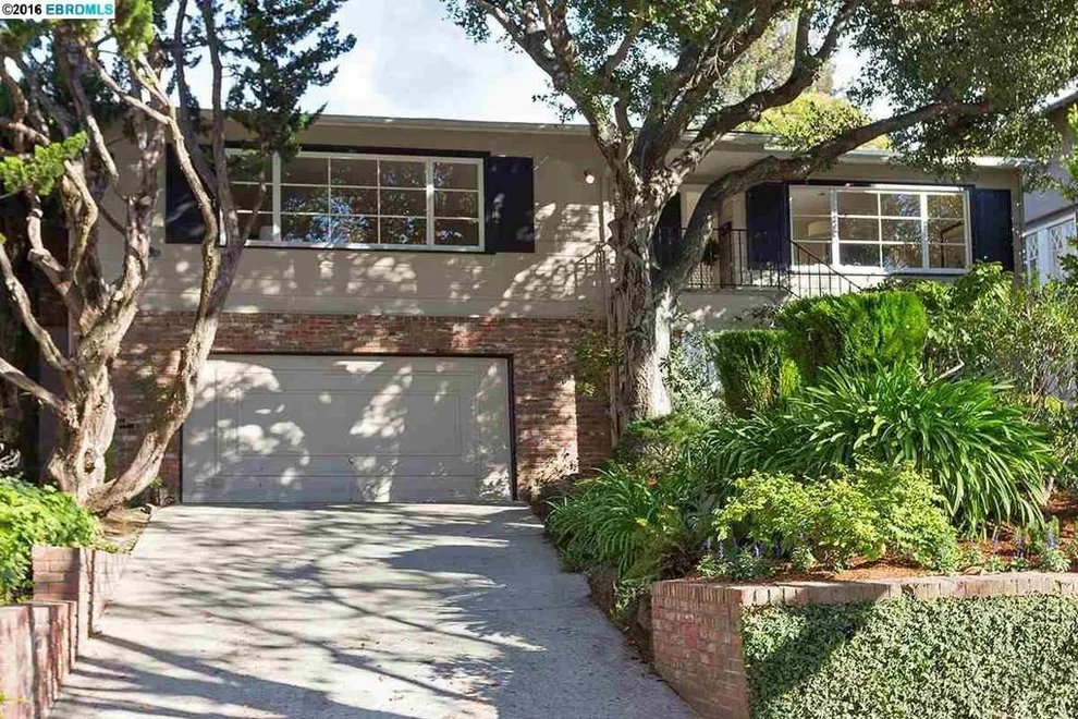 Unit for sale at 120 Hillside Ave, Piedmont, CA 94611