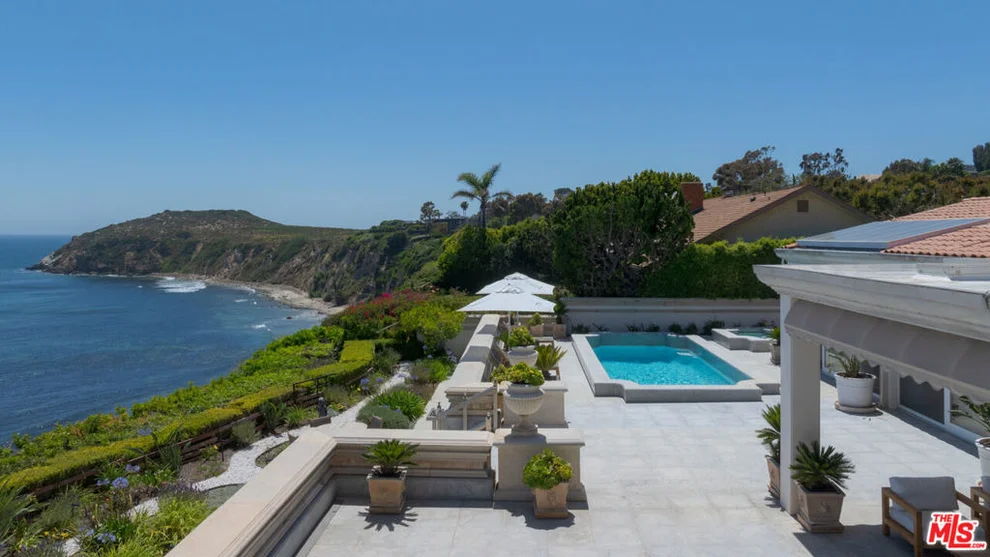 Unit for sale at 29000 Cliffside Drive, Malibu, CA 90265