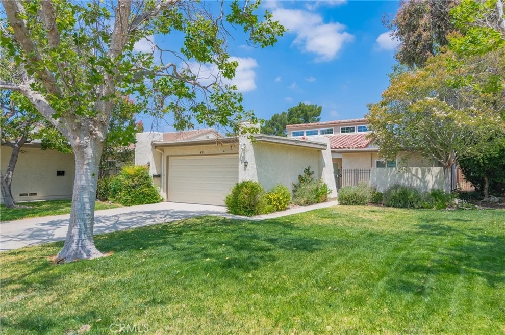 Unit for sale at 411 Champlain Dr, Claremont, CA 91711
