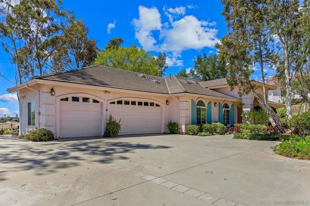 Unit for sale at 2475 Canyon Creek Road, Escondido, CA 92025