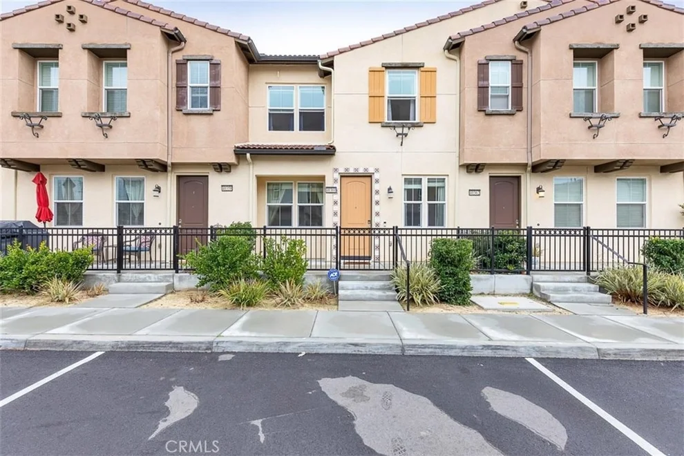 Unit for sale at 40360 Calle Real, Murrieta, CA 92563