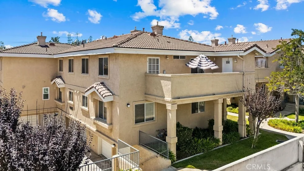 Unit for sale at 11413 216th, Lakewood, CA 90715