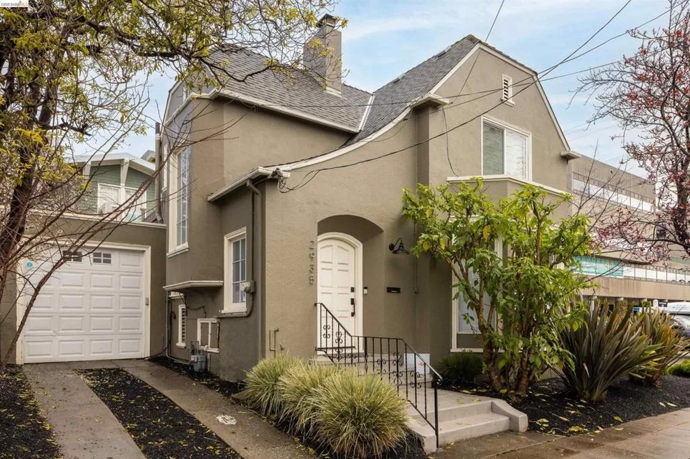 Unit for sale at 2935 Florence, Berkeley, CA 94705