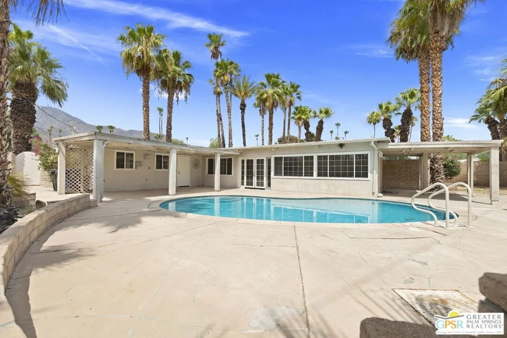 Unit for sale at 2002 N Via Miraleste, Palm Springs, CA 92262