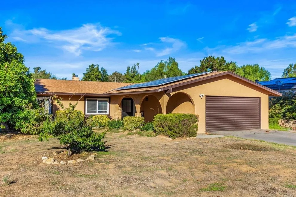Unit for sale at 1105 Via Prado, Fallbrook, CA 92028