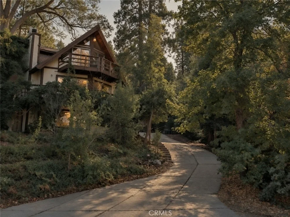 Unit for sale at 433 Golf Course, Lake Arrowhead, CA 92352